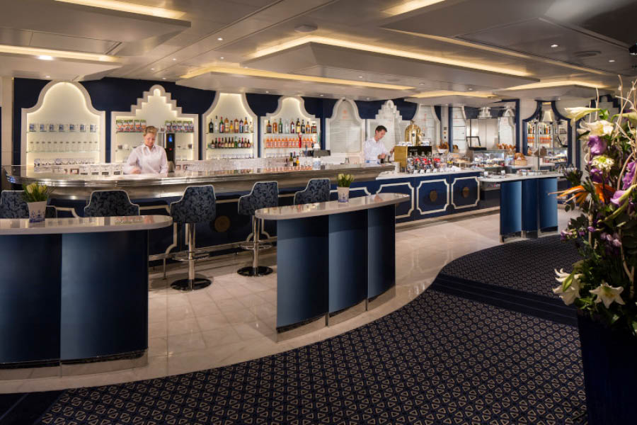 Кафе Dutch Cafe на лайнере Koningsdam