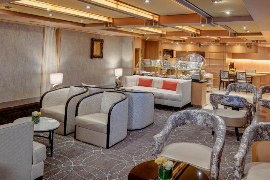 Эксклюзивный лаундж только для гостей сьютов Neptun's Lounge на борту лайнера Noordam