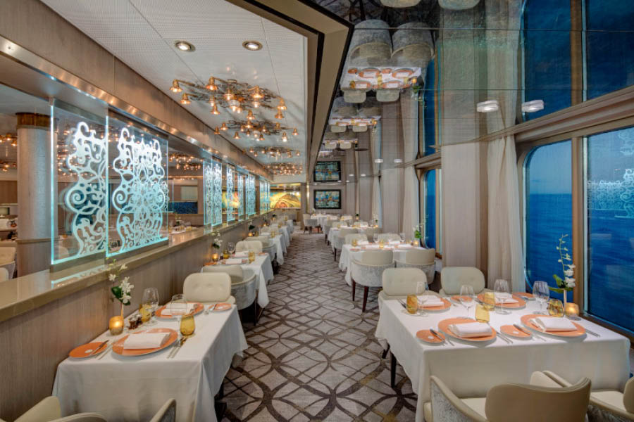 Альтернативный мясной ресторан Pinnacle Grill на борту лайнера Noordam