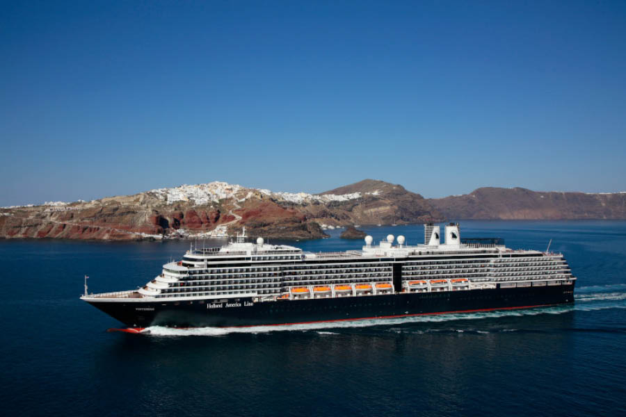 Круизный лайнер Westerdam
