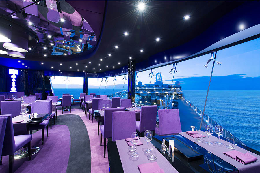 Бар Galaxy Lounge на лайнере MSC Preziosa