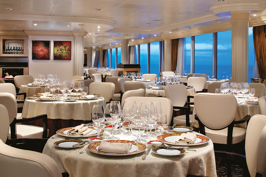 Итальянский ресторан Toscana на борту лайнера Oceania Insignia