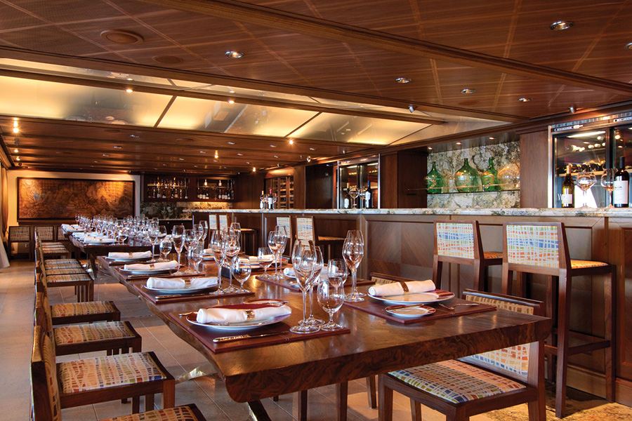 Эксклюзивный ресторан La Reserve на борту круизного лайнера Oceania Marina