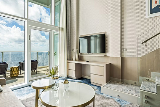 Crown Loft Suite
