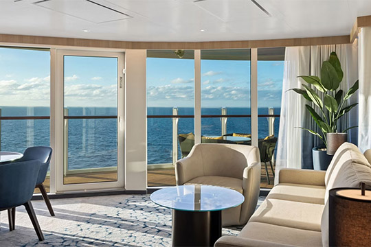 AquaTheater Suite