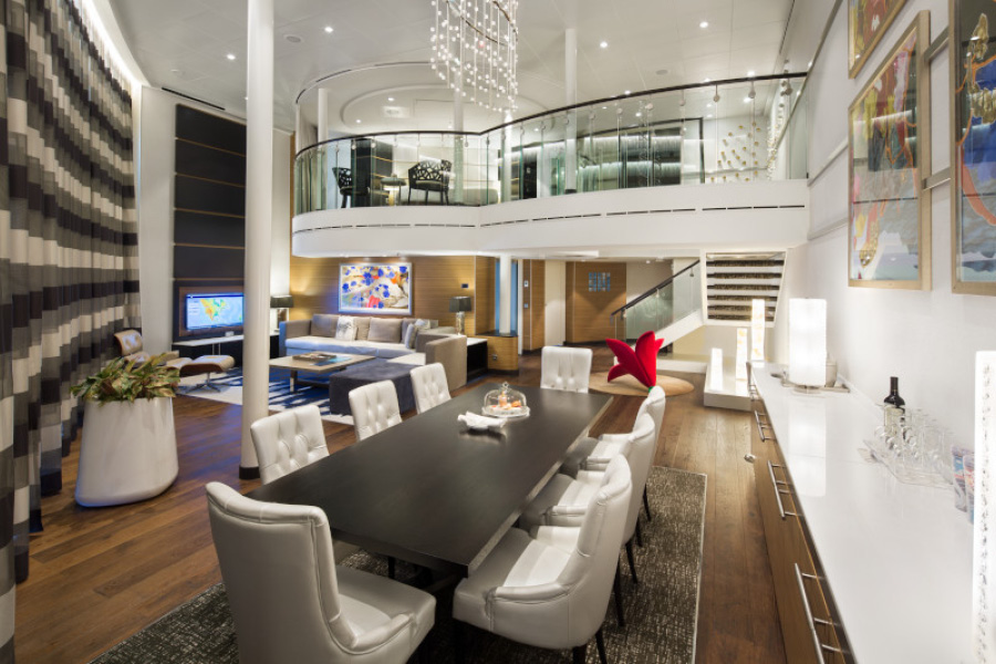 В каюте Royal Loft Suite на лайнерах Quantum Class