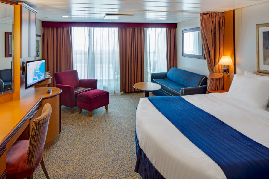 Каюта категории Junior Suite на лайнерах класса Radiance Class