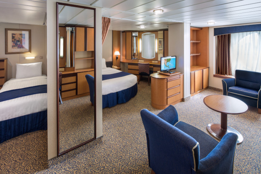 Каюта Ocean View Suite с 2-мя спальнями на лайнерах класса Radiance Class