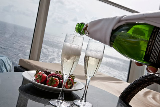 room-service на лайнере Odyssey of the Seas