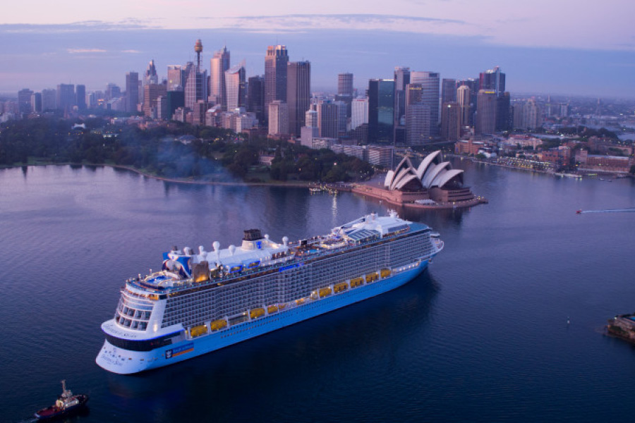 Лайнер Ovation of the Seas в Сиднее