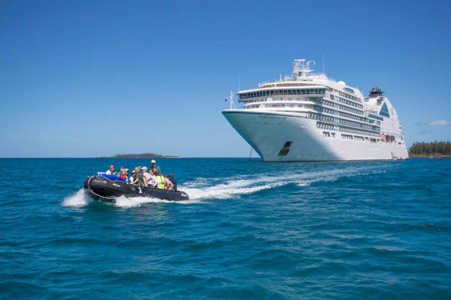 Экскурсии на зодиаках на лайнере Seabourn Encore