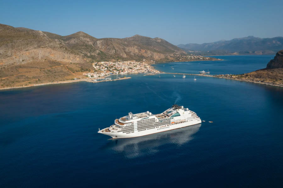 Круизный лайнер Seabourn Ovation